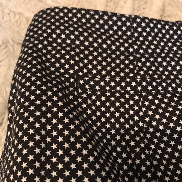 Liz Claiborne Star Print Button Skort - Size 10 - Picture 6 of 8